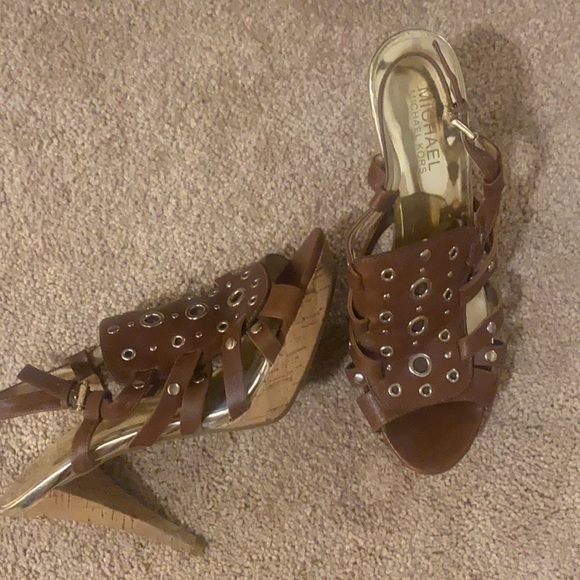Michael Kors Brown Studded Sandal Cork Heels Sz8.5 - Picture 1 of 6
